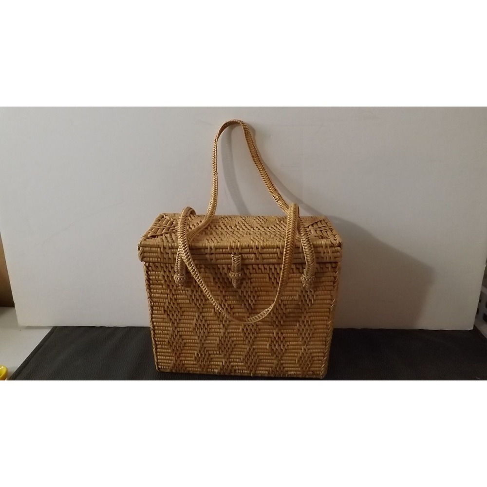 Unique and Funky Rectangle Wicker Purse  -See Description for Details